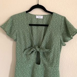 ✨SOLD ON FB✨ Brand new green jumpsuit